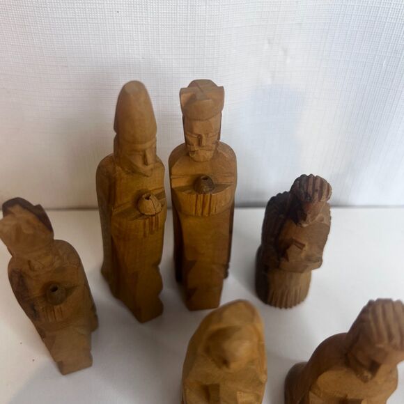 Nativity Scene Wooden Hand Carved Olive Made in Israel VTG 14 PC Set Christmas - Picture 2 of 9